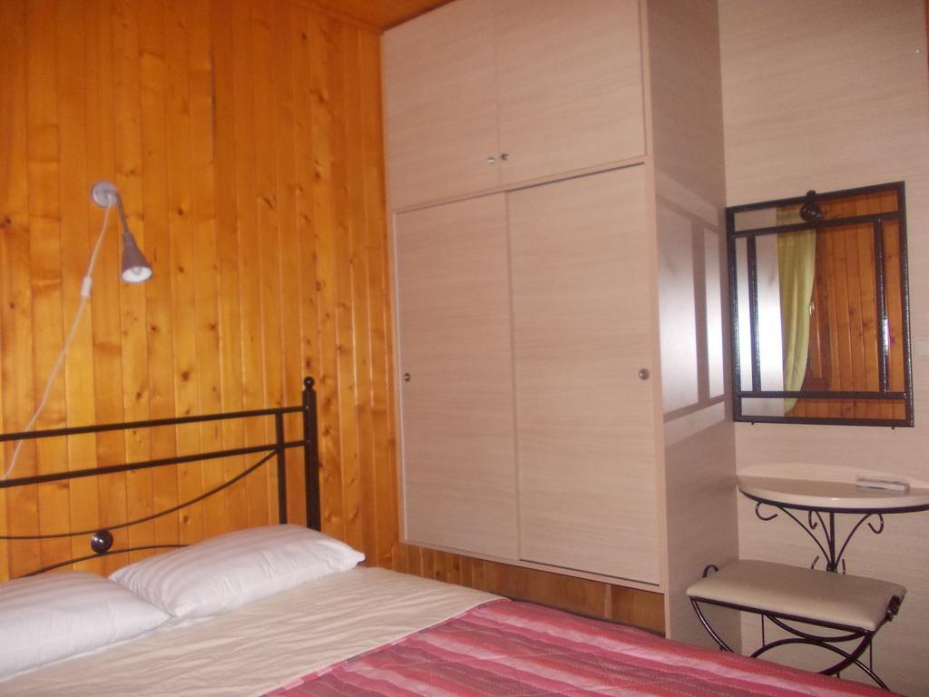 Wooden Nest Apartment Akhladheri Ruang foto